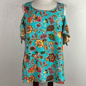 EUC Unbranded (Tag Cut Out) Floral Teal Peekaboo/Cold Shoulder Short Sleeve Top